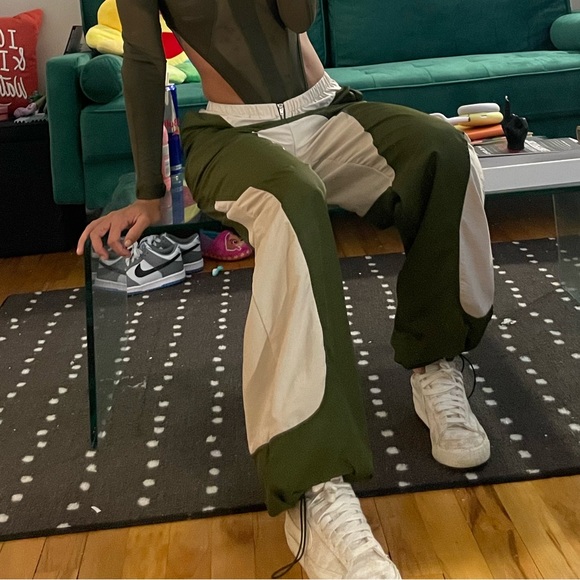 Two tone pants - Picture 3 of 3